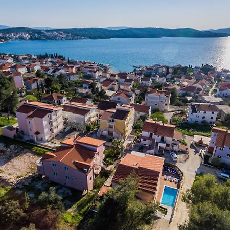 Villa Nora Trogir Bagian luar foto