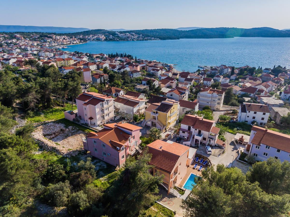 Villa Nora Trogir Bagian luar foto