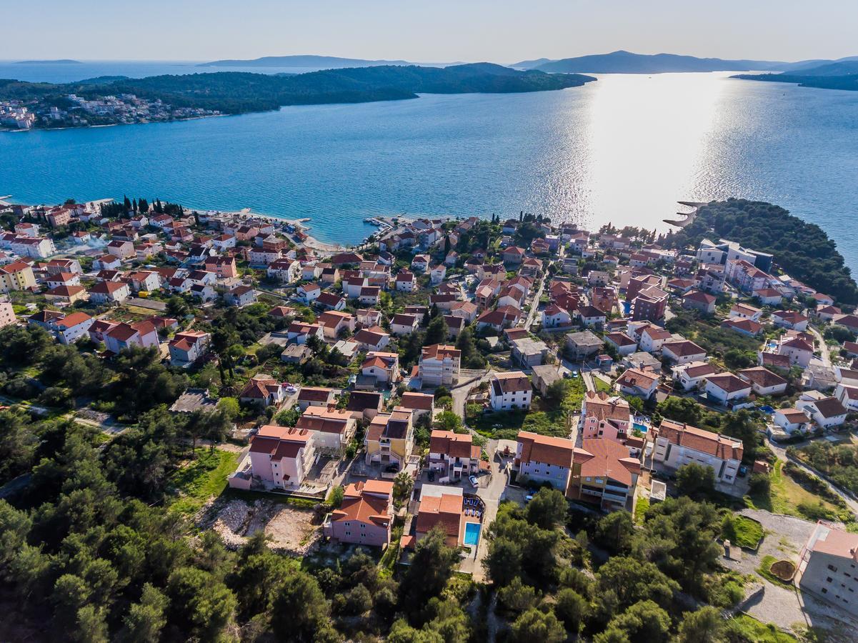 Villa Nora Trogir Bagian luar foto