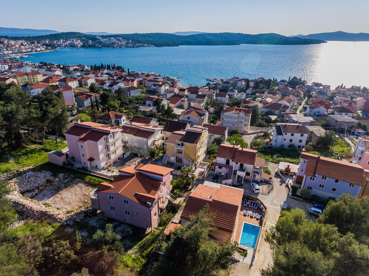 Villa Nora Trogir Bagian luar foto